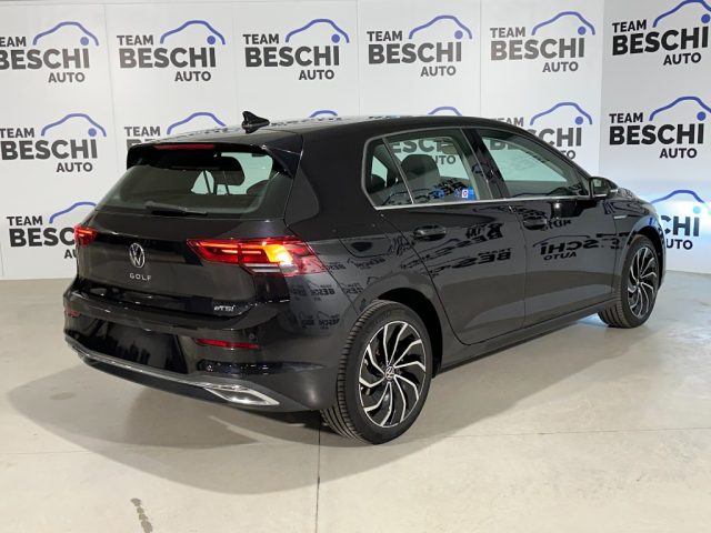 VOLKSWAGEN Golf usata, con Alzacristalli elettrici