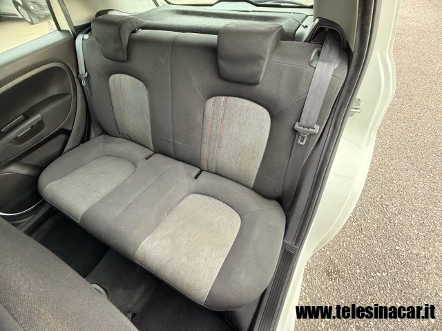 FIAT Punto usata 12