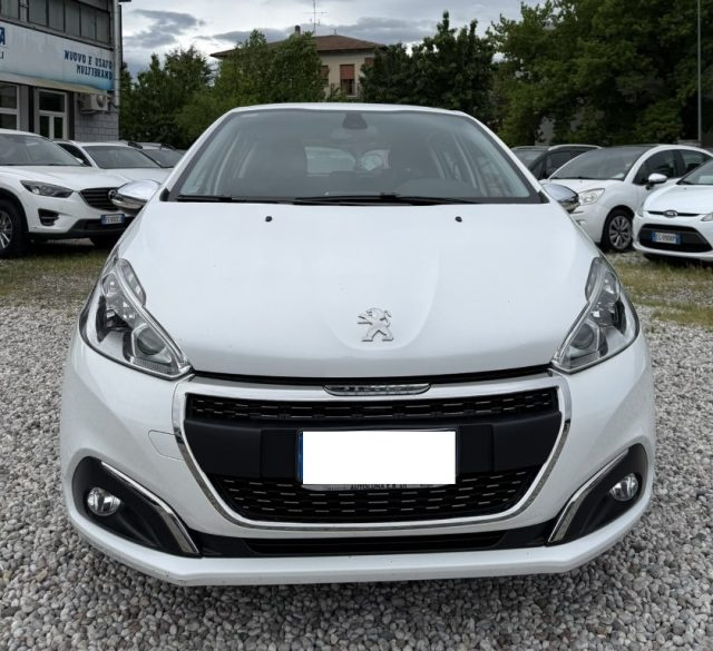 PEUGEOT 208 usata, con Airbag