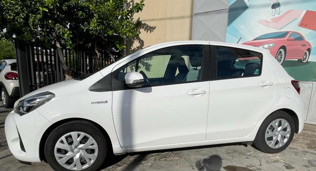 TOYOTA Yaris usata, con Autoradio