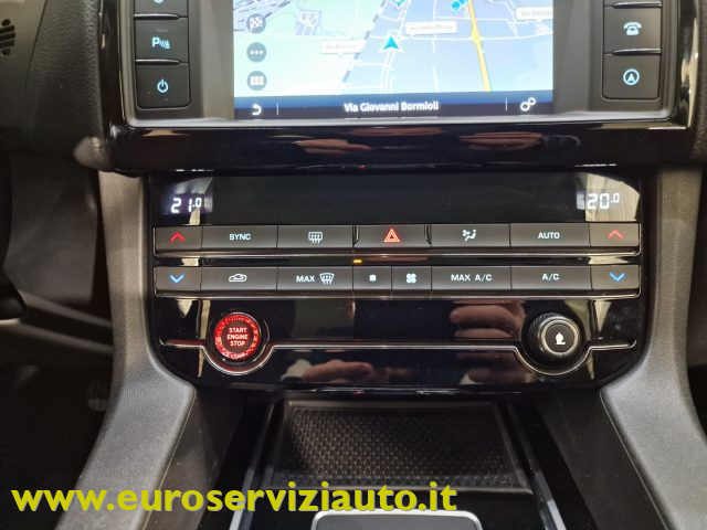 JAGUAR F-Pace usata, con Sistema di navigazione