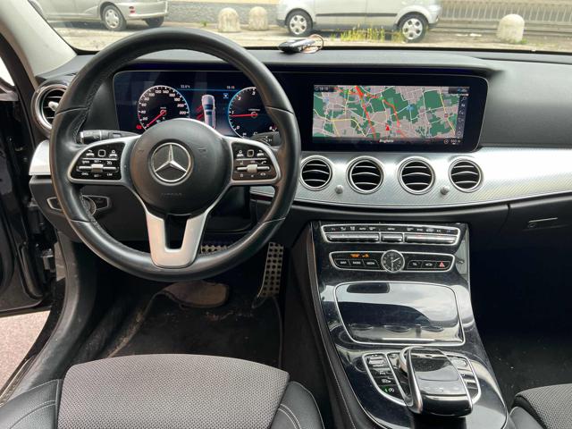 MERCEDES-BENZ E 220 usata, con Chiusura centralizzata