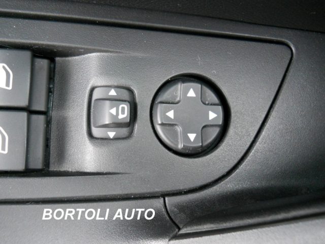 PEUGEOT 2008 usata, con Frenata d