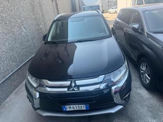 MITSUBISHI Outlander usata, con Autoradio