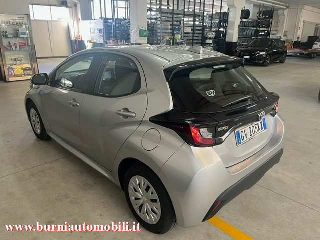 TOYOTA Yaris usata, con Autoradio