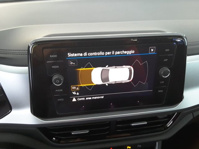 VOLKSWAGEN T-Roc usata, con Controllo trazione