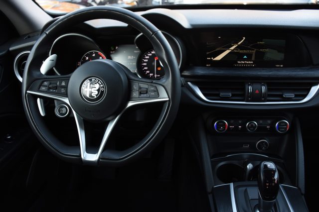 ALFA ROMEO Stelvio usata, con Climatizzatore