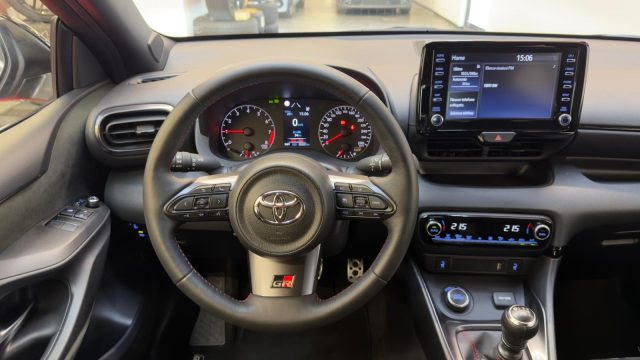 TOYOTA Yaris usata, con Controllo automatico clima