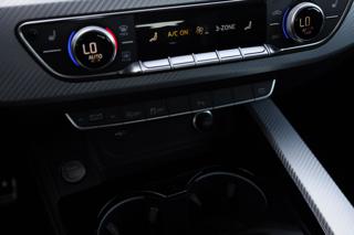 AUDI A4 usata, con Volante multifunzione