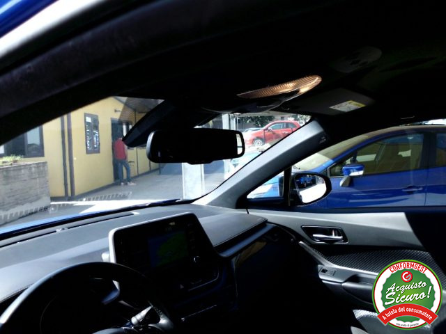 TOYOTA C-HR usata, con Controllo elettronico della corsia