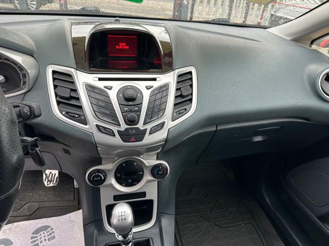 FORD Fiesta usata, con Servosterzo