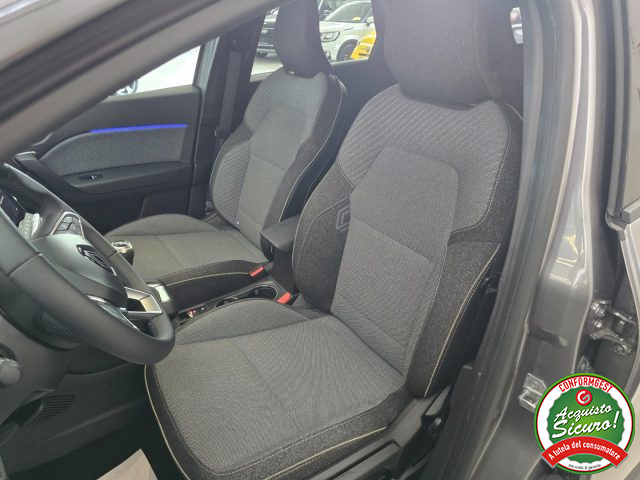 RENAULT Captur usata, con Fari LED