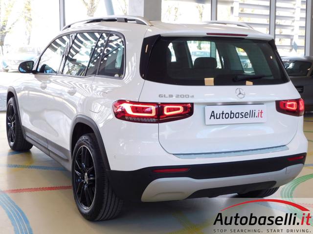 MERCEDES-BENZ GLB 200 usata, con Sistema di navigazione
