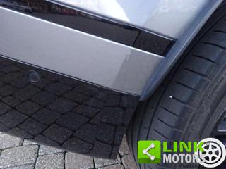LAND ROVER Range Rover Velar usata, con Luci diurne LED