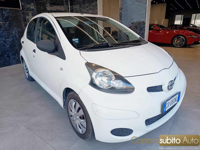 TOYOTA Aygo usata, con Airbag laterali