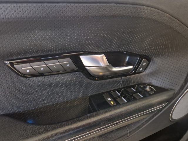 LAND ROVER Range Rover Evoque usata 24