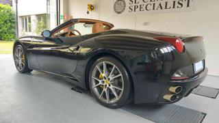 FERRARI California usata 26