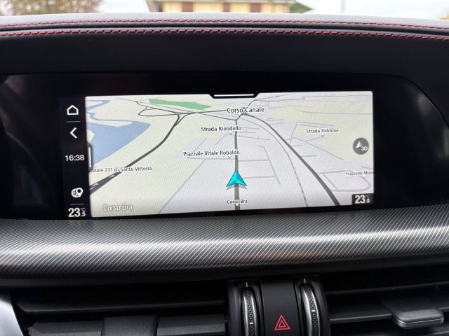 ALFA ROMEO Stelvio usata, con Regolazione elettrica sedili