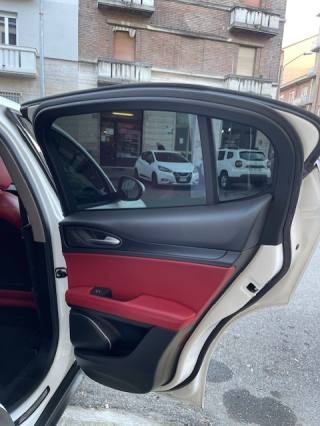 ALFA ROMEO Stelvio usata, con Alzacristalli elettrici