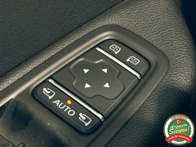RENAULT Captur usata, con Sistema di navigazione