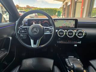 MERCEDES-BENZ A 200 usata, con Luci diurne LED