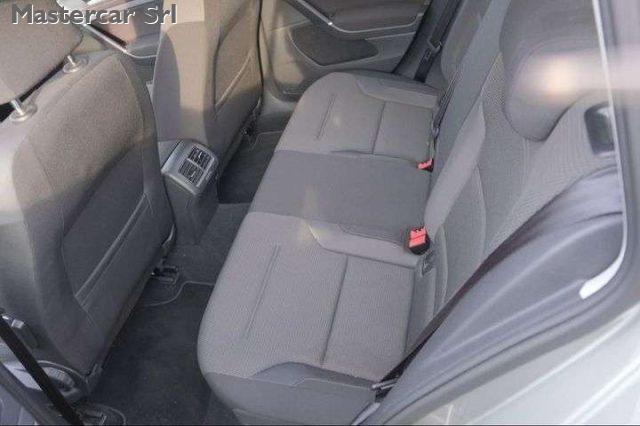 VOLKSWAGEN Golf Variant usata, con Boardcomputer