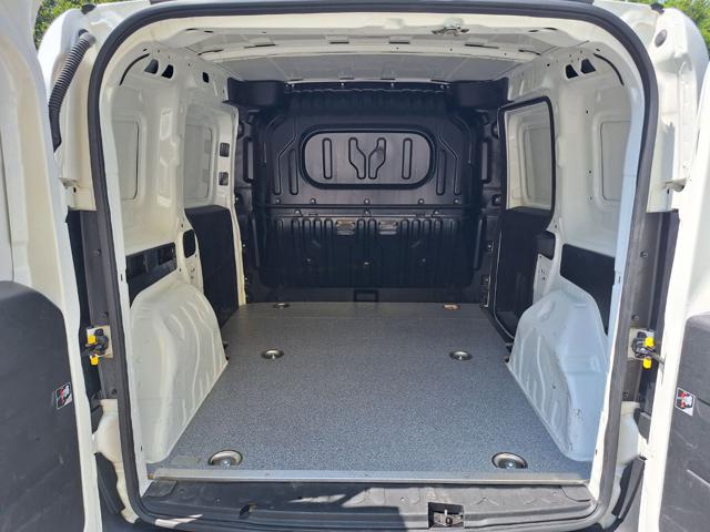 FIAT Doblo usata, con Airbag