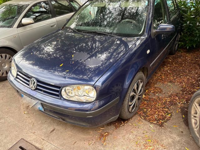 VOLKSWAGEN Golf usata, con ABS
