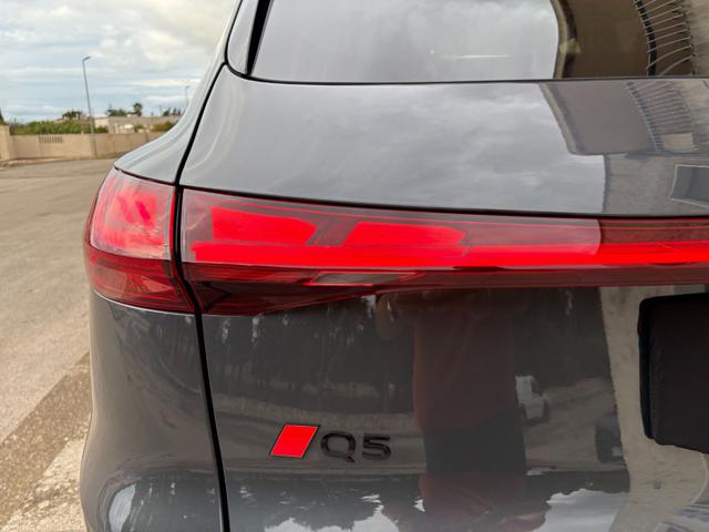 AUDI Q5 usata, con Sensori di parcheggio posteriori