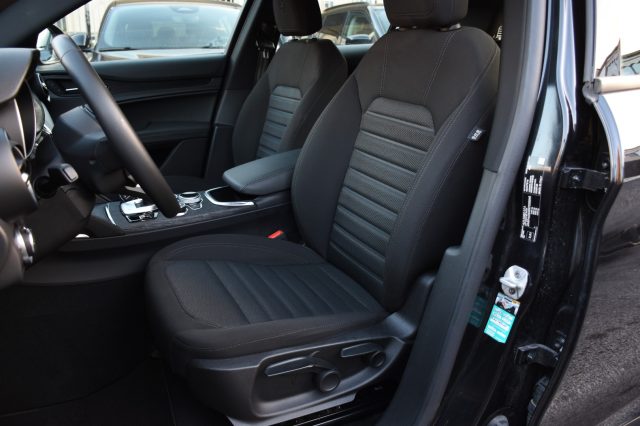 ALFA ROMEO Stelvio usata, con Autoradio