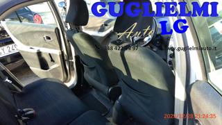 TOYOTA Yaris usata 19