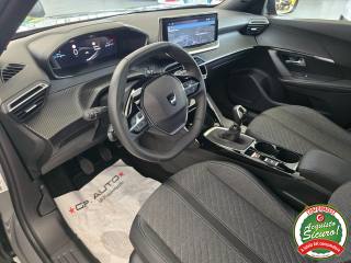 PEUGEOT 2008 usata, con Sedili sportivi