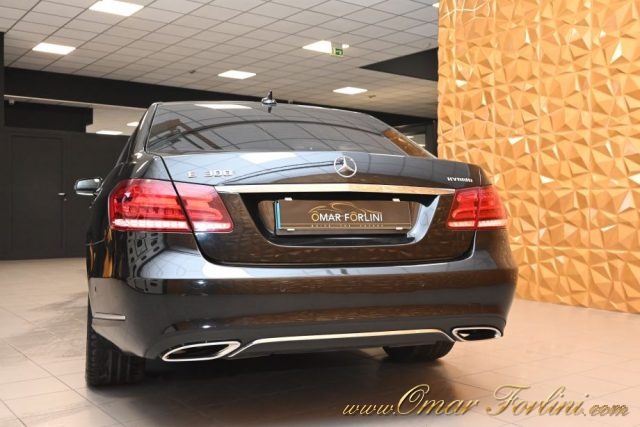 MERCEDES-BENZ E 300 usata 72