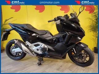 HONDA Forza 750