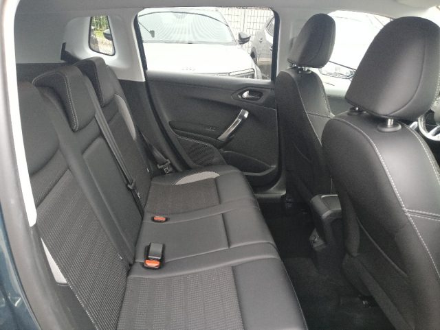 PEUGEOT 2008 usata, con USB