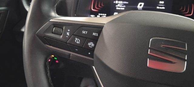 SEAT Arona usata, con Specchietti laterali elettrici
