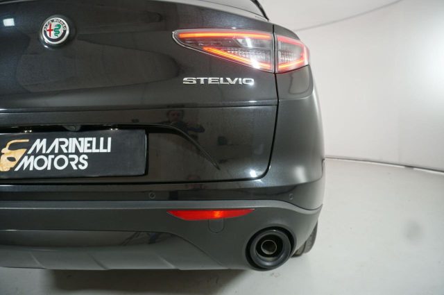 ALFA ROMEO Stelvio usata, con Volante in pelle