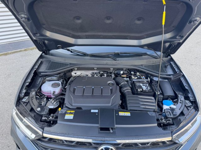 VOLKSWAGEN T-Roc usata, con Autoradio digitale