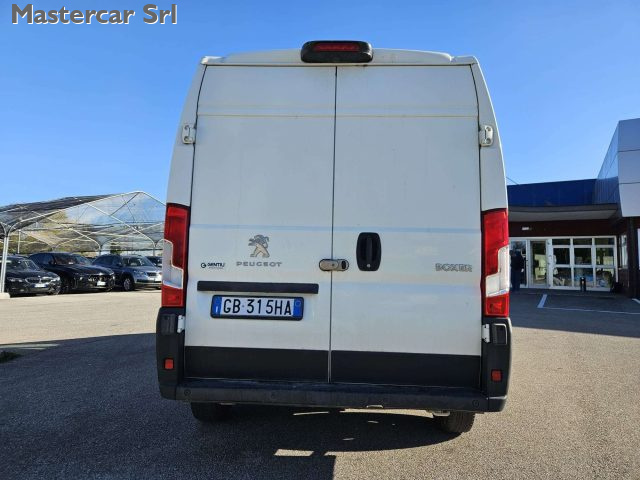 PEUGEOT Boxer usata, con Autoradio