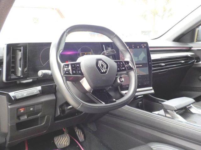 RENAULT Austral usata, con Autoradio digitale