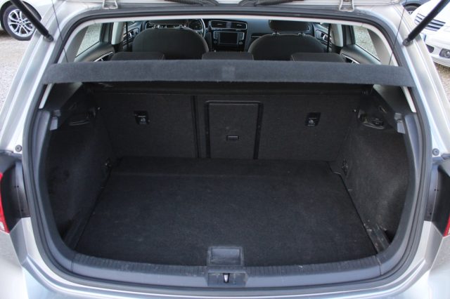VOLKSWAGEN Golf usata, con ESP