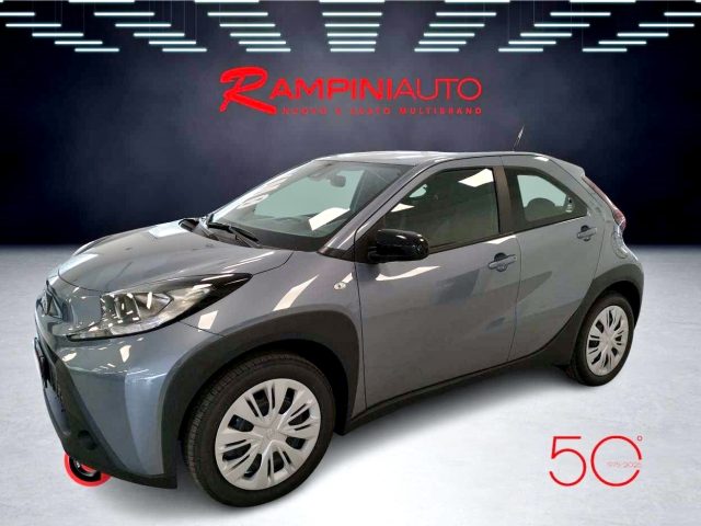 TOYOTA Aygo X usata 11