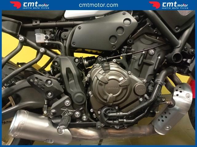 YAMAHA XSR 700 usata 8