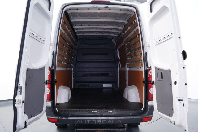 VOLKSWAGEN Crafter usata, con Servosterzo