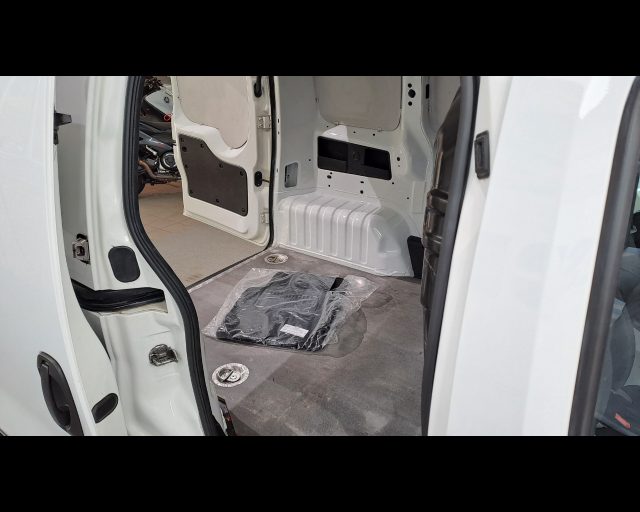 FIAT Fiorino usata 14