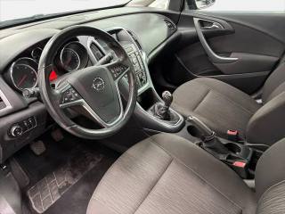 OPEL Astra usata, con USB