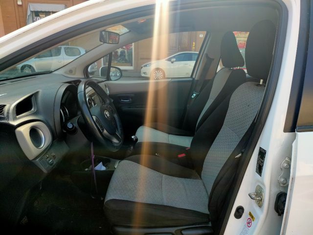 TOYOTA Yaris usata, con Servosterzo