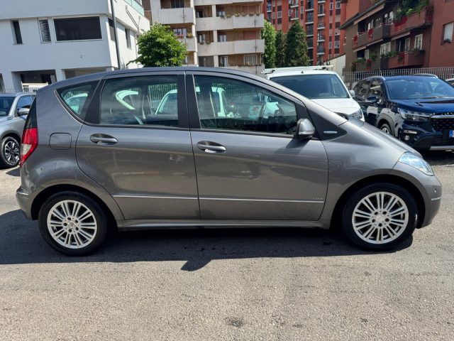 MERCEDES-BENZ A 180 usata, con Boardcomputer