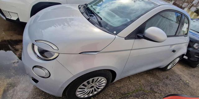 FIAT 500e usata, con Autoradio