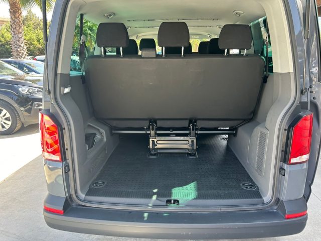 VOLKSWAGEN Caravelle usata, con ESP